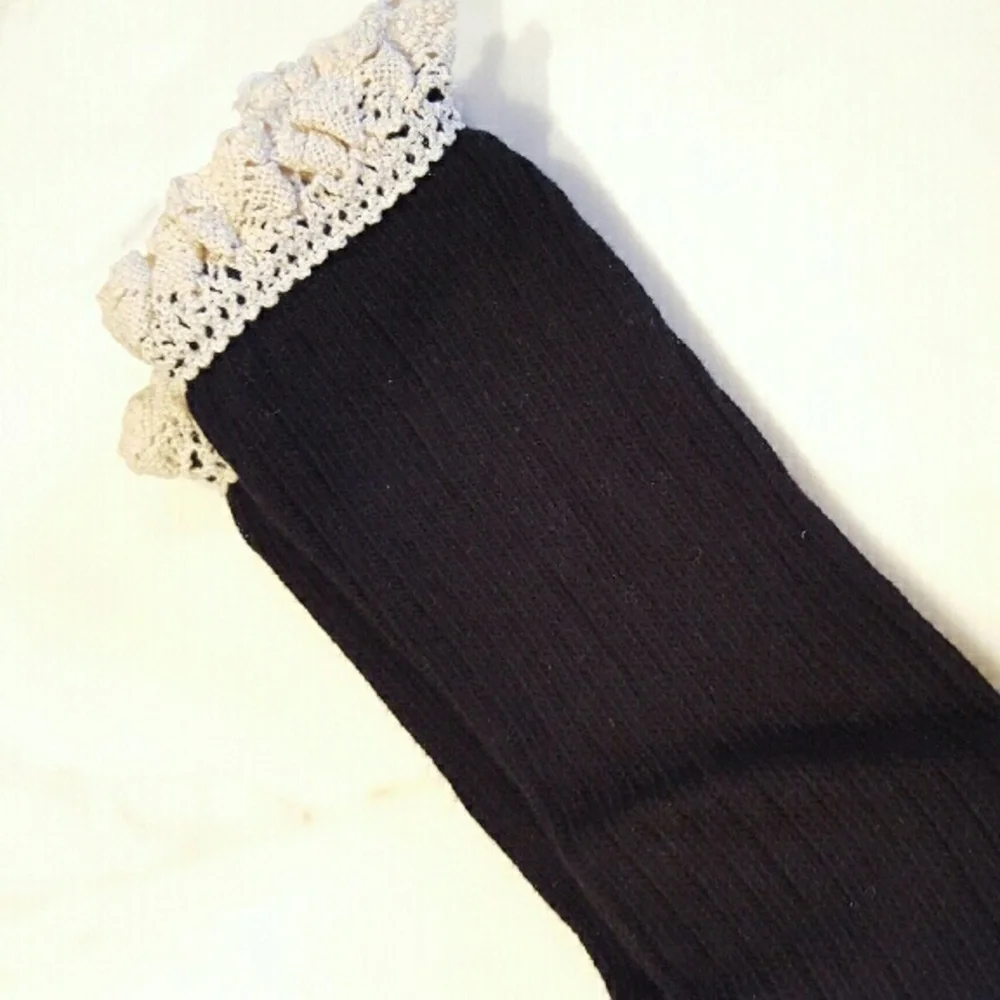 black ribbed